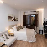 Lujoso Boutique A 100 M Plaza Mayor-resogar Apartmán